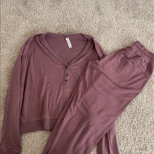 Alo soho cropped Henley